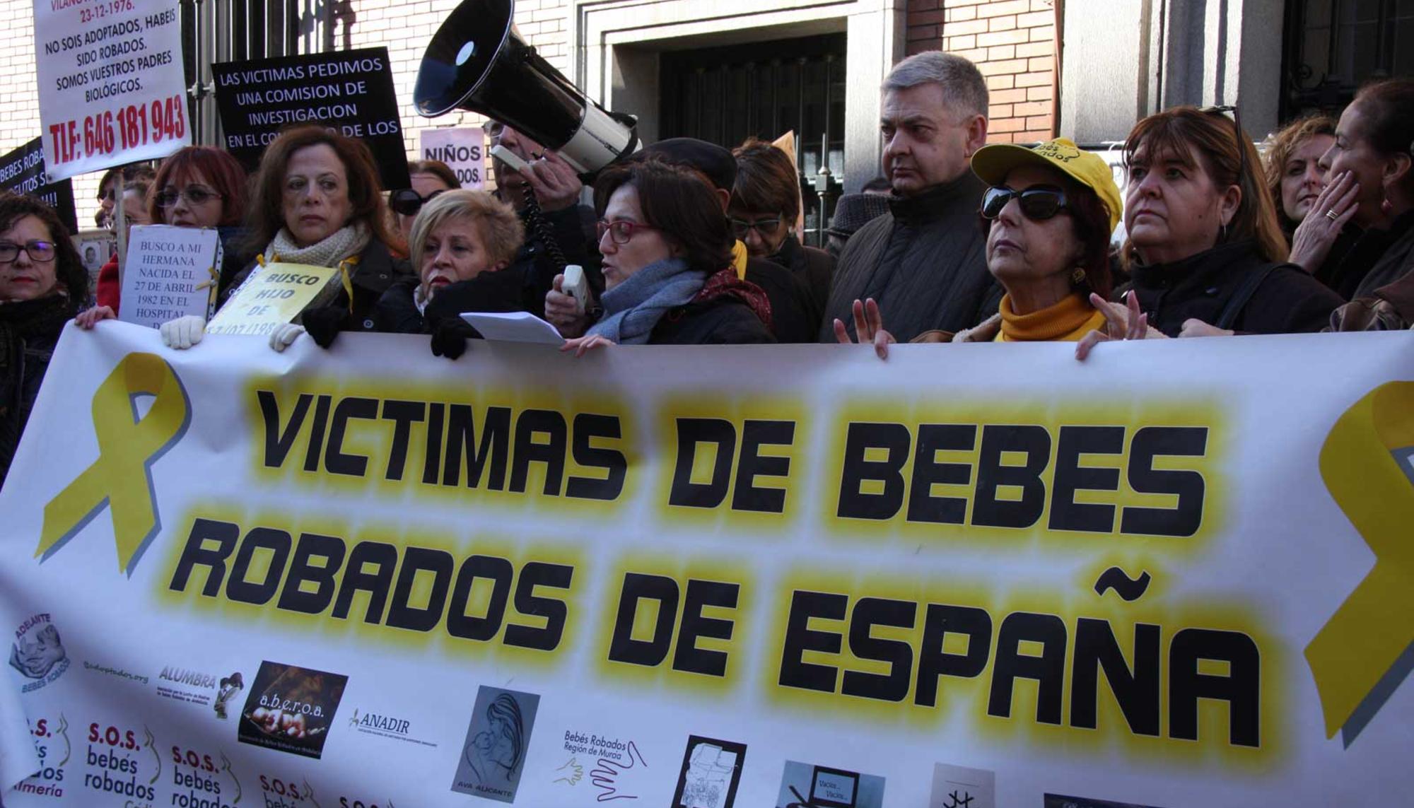 cartel víctimas bebés robados